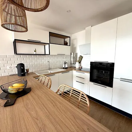 Apartment Appt Bord De Mer,clim & Parking *